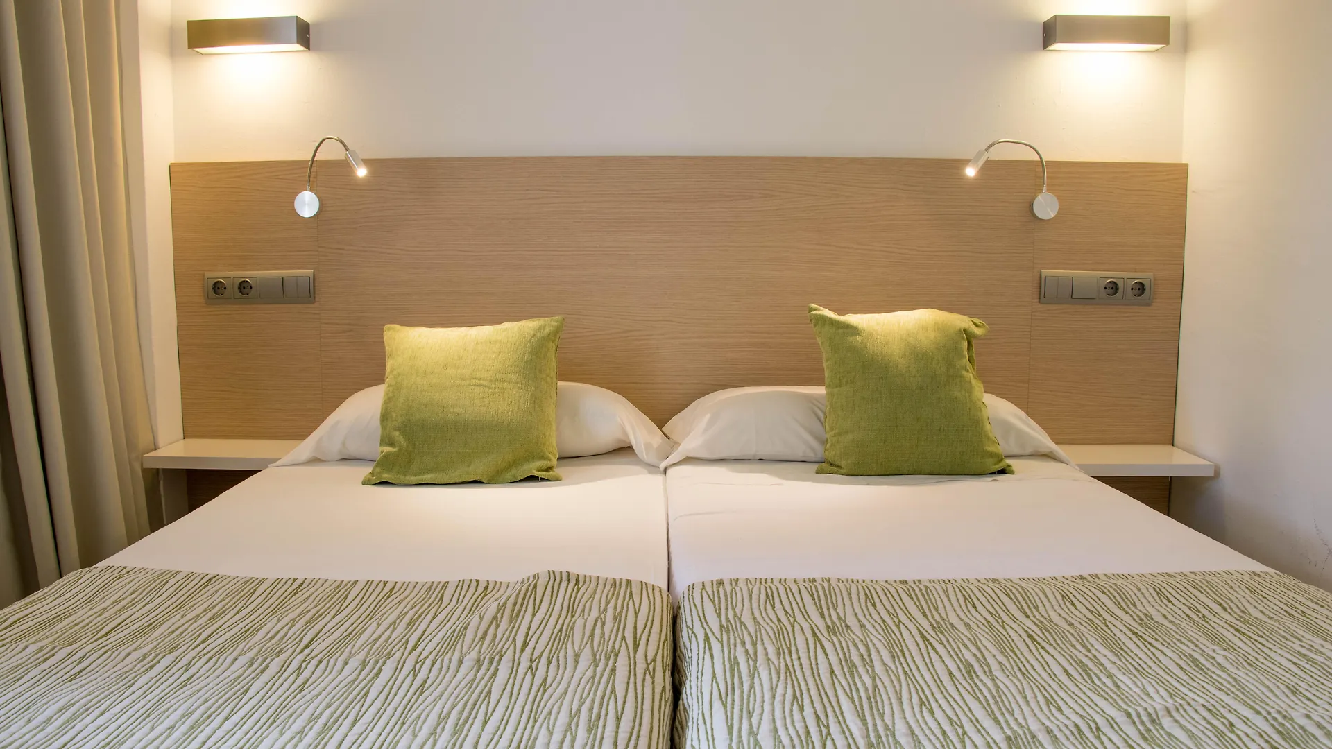 Houm Plaza Son Rigo Aparthotel Πλάγια Ντε Πάλμα 4*,  Ισπανία